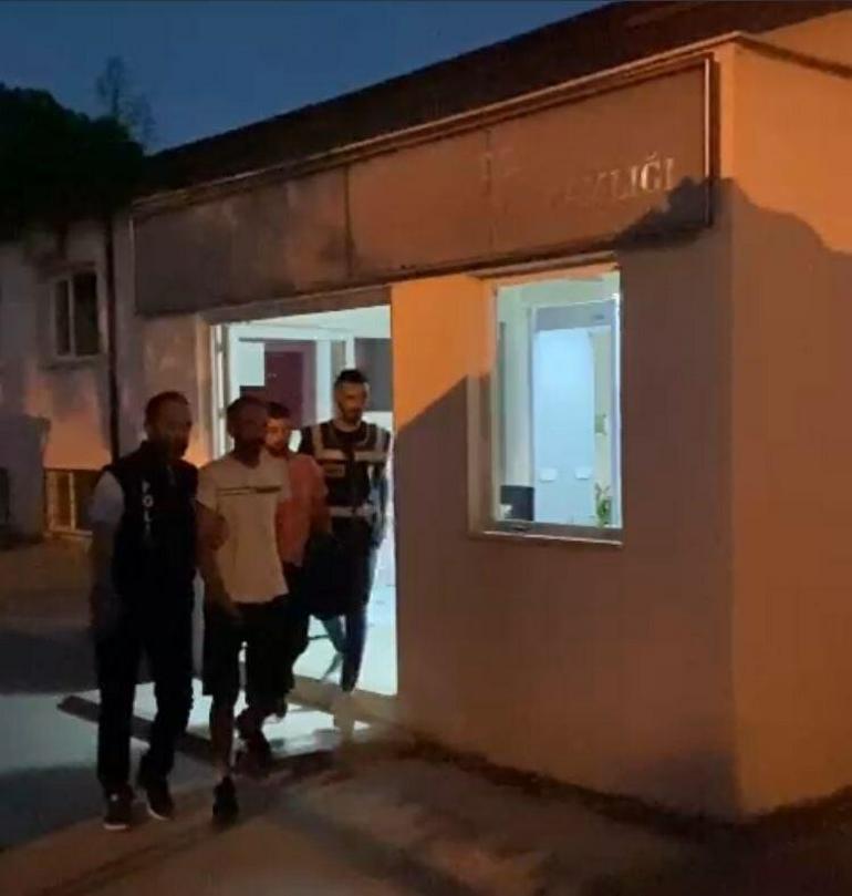 Datça açıklarında, 75 kaçak göçmen kurtarıldı