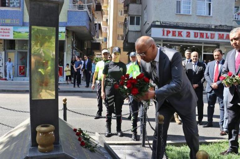 Emniyet Müdürü Kaya, Gaffar Okkanın mezarını ve şehit edildiği yeri ziyaret ederek, göreve başladı