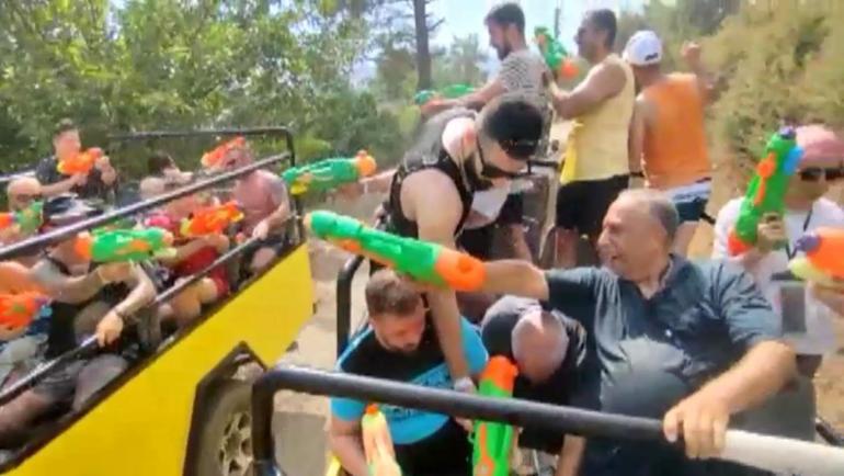 5 turistin öldüğü kaza öncesi safari cipinde son görüntüler ortaya çıktı