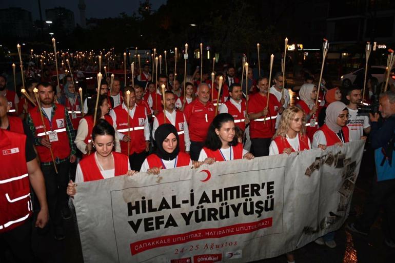 Türk Kızılay’ından Hilal-i Ahmer’e Vefa Yürüyüşü