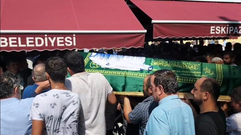 Beşiktaş tribün lideri Seyit Subaşı toprağa verildi