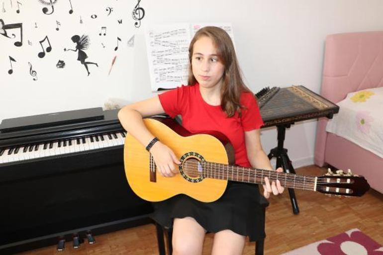 Görme engelli liseli Şevvalden 30 Ağustosa özel beste