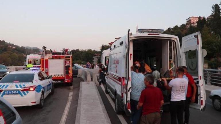 Zonguldakta otomobil beton bariyere çarptı: 3 yaralı