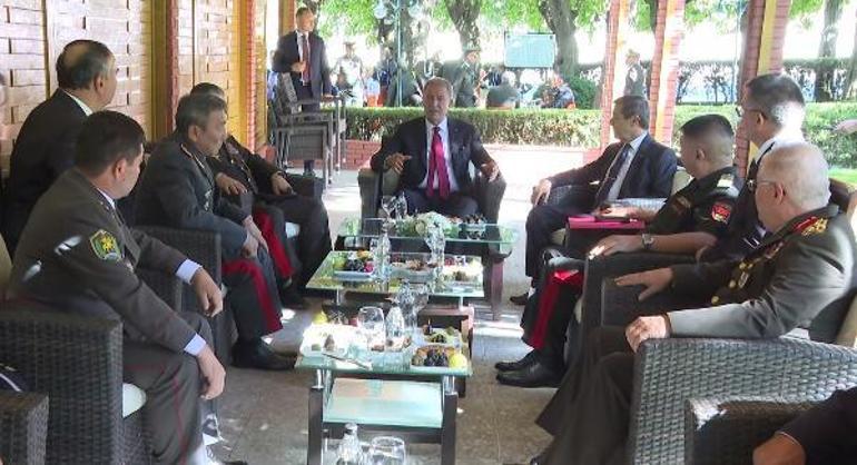 Bakan Akar, dost ve kardeş ülkelerin savunma bakanları ve yardımcıları ile görüştü