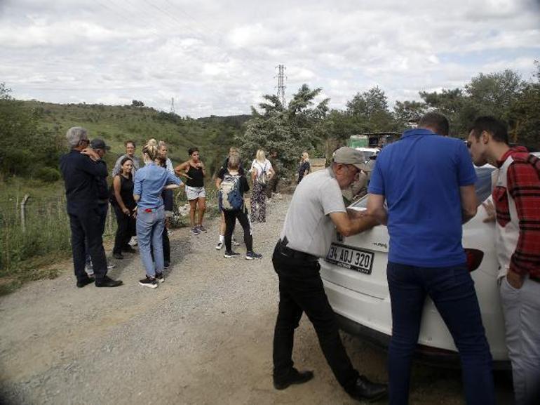 Göktürkte hayvanseverler 305 köpek sokağa atılmasın diye destek istiyor