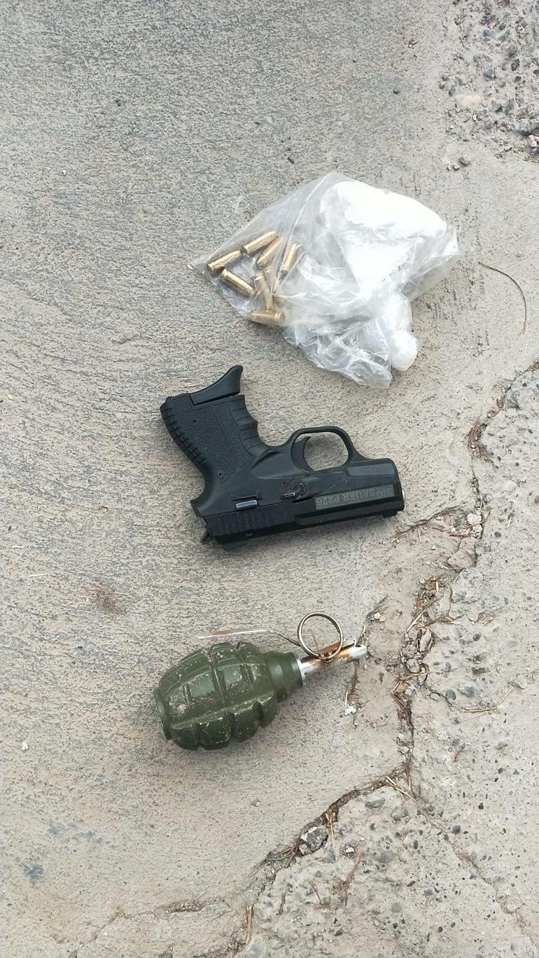 Yakalanan teröristlerdeki muskada 2 polise suikast planı çıktı