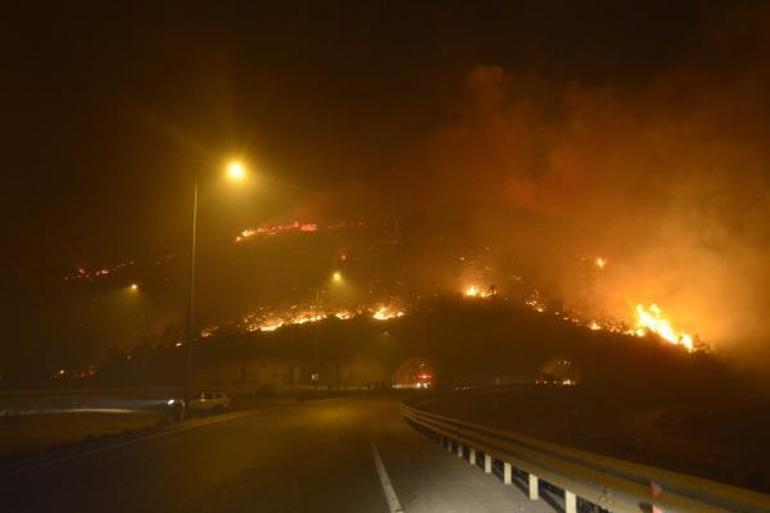 Mersinde orman yangını; 110 hane tahliye edildi