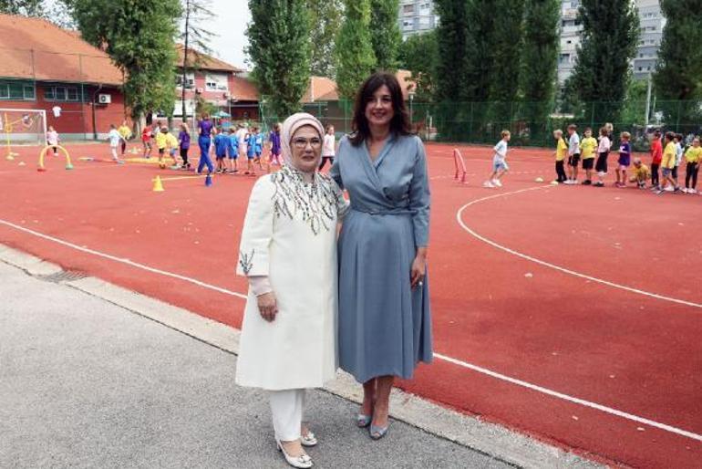 Emine Erdoğan, Zagrebde spor projesi yürütülen ilkokulu ziyaret etti