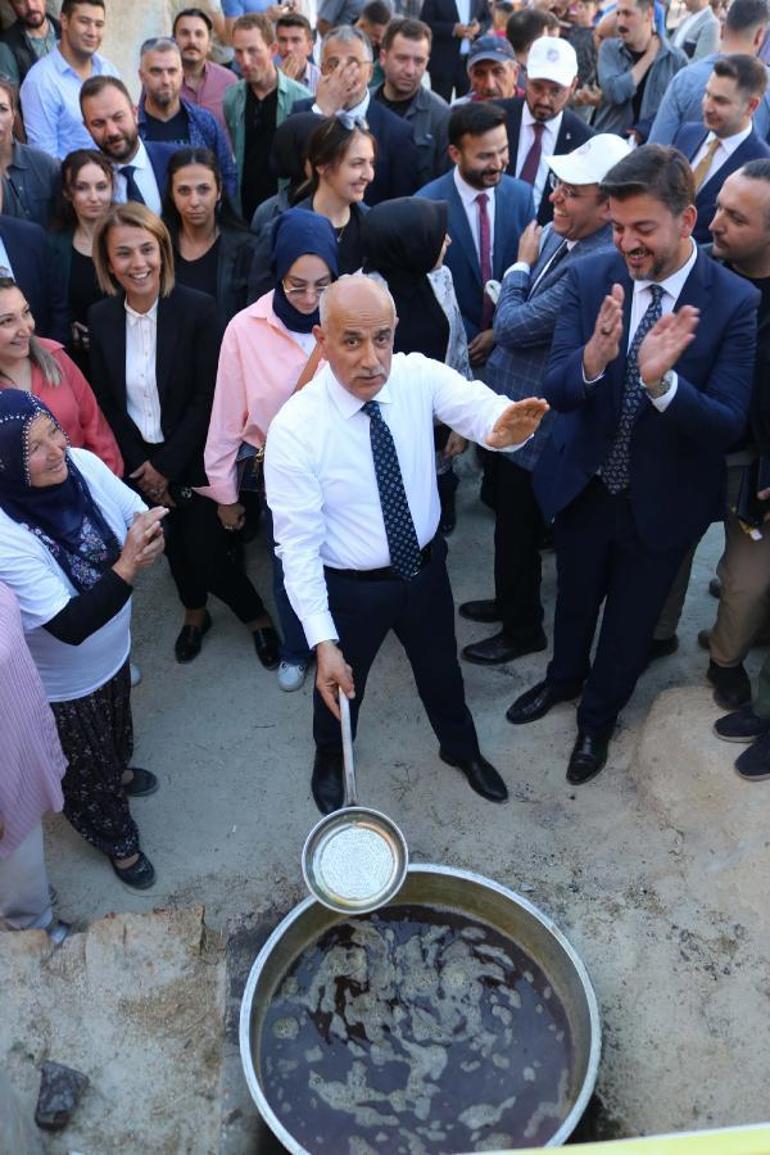 Bakan Kirişci: Adalar denizi bir barış denizi olsun