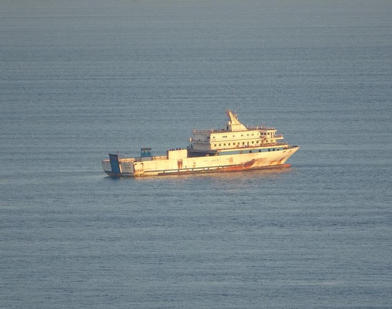 Yunan unsurlarının taciz ateşi açtığı gemi, İstanbula doğru yola çıktı