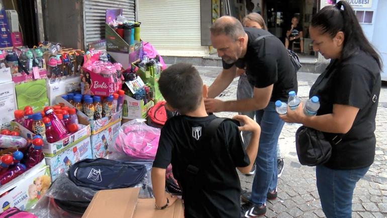 Okul alışverişini son güne bırakan veliler Eminönünü tercih etti