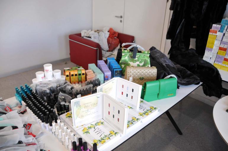 İstanbul Havalimanındaki denetimlerde 26 milyon lira değerinde kaçak malzeme ele geçirildi