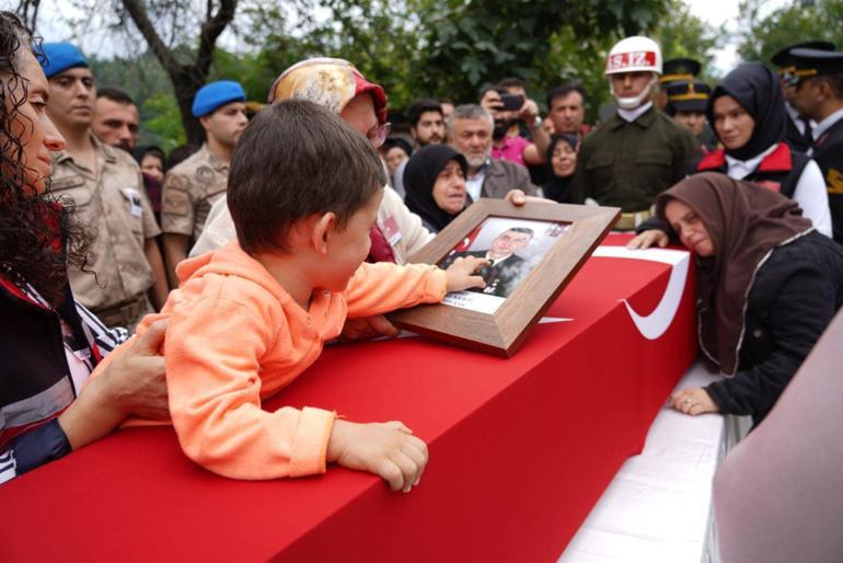 Uzman Çavuş Ümit Kesti, şehit olmadan 1 saat önce babasından helallik istemiş
