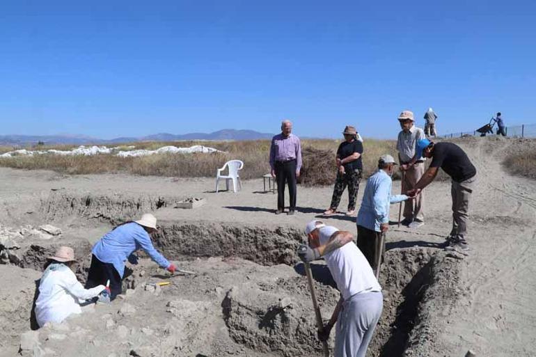 Prof. Dr. Umurtak: Hacılar Büyük Höyükte tapınak, saray ortaya çıkacağını düşünüyoruz