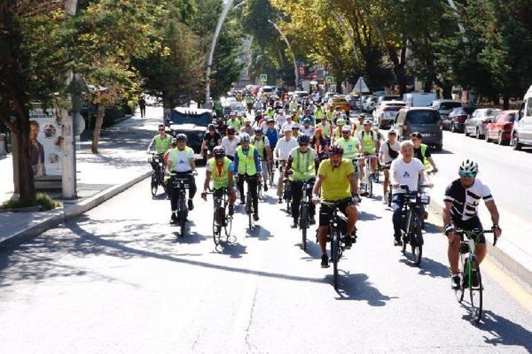 Ankarada Otomobilsiz Pazar Gününde pedal çevirdiler