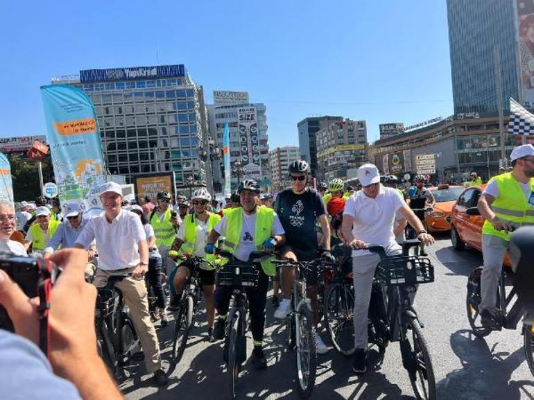 Ankarada Otomobilsiz Pazar Gününde pedal çevirdiler