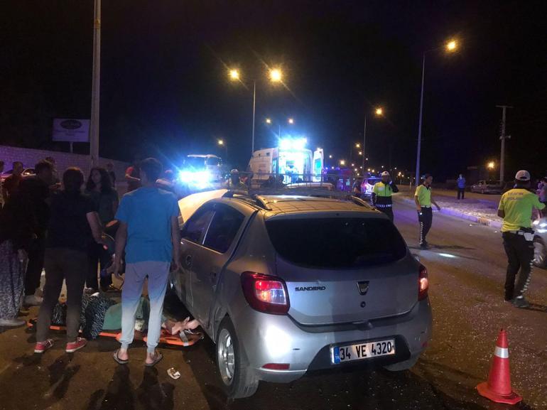 Çorumda otomobiller çarpıştı: 1 ölü, 4 yaralı