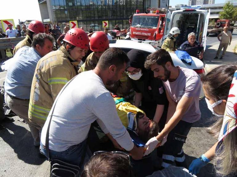 Pendikte kaza yapan oğlunun kurtarılmasını gözyaşları içinde izledi