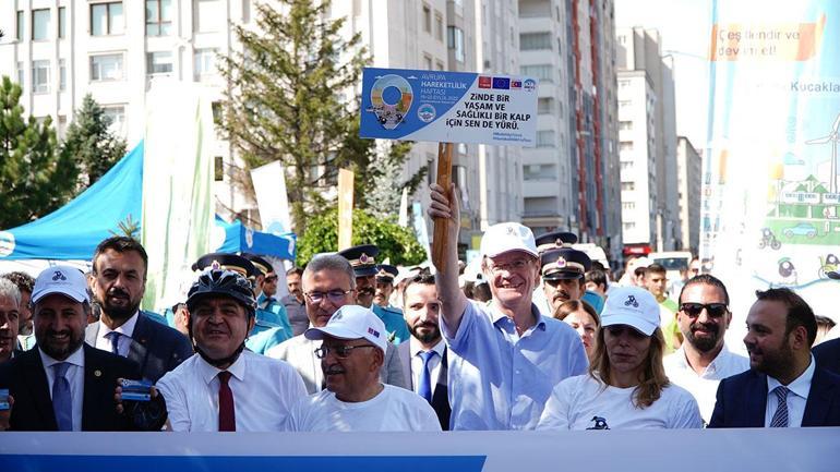 Avrupa Birliği Türkiye Delegasyonu Başkanı Büyükelçi Nikolaus Meyer-Landrut, “Karbon sıfır hedefi için ulaşım metotlarımızı çeşitlendirmeliyiz”