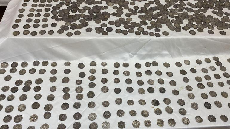 İstanbulda 34 bin 550 sikke ele geçirildi