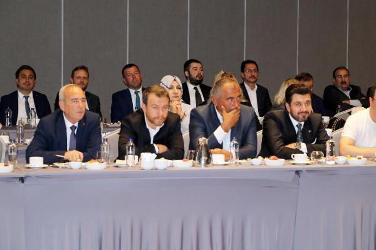 AK Partili Karaaslan: Biz masanın gücüne değil, sahanın gücüne inanıyoruz