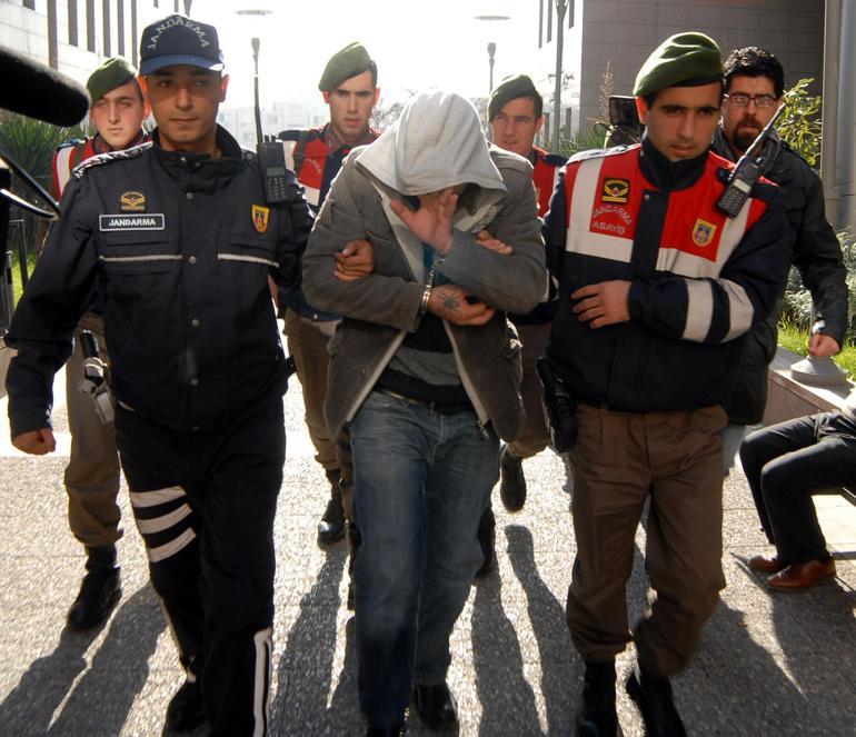 Öğretim görevlisi eş cinayeti davasında ihmali olduğu iddia edilen 6 memura zorla getirilme kararı