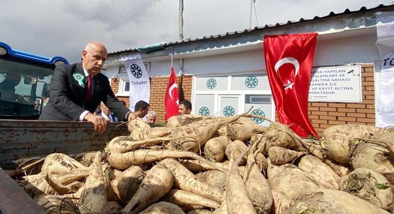 Bakan Kirişci: Şeker pancarı alım fiyatı, ton başına 1400 TL olacak