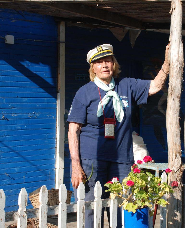 Captain June Monument was opened, as known mother of carettas