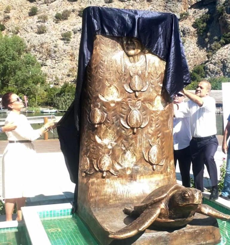 Captain June Monument was opened, as known mother of carettas