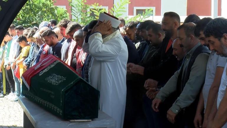 Pendikte motosiklet kazasında ölen Alican Altun son yolculuğuna uğurlandı