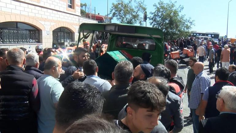 Pendikte motosiklet kazasında ölen Alican Altun son yolculuğuna uğurlandı