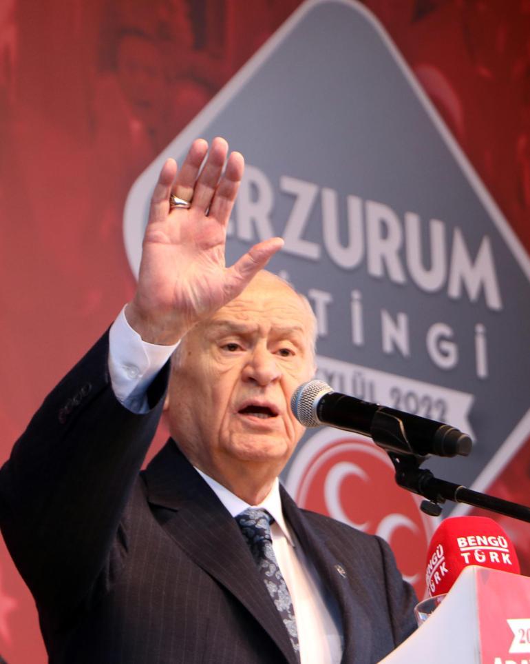 Bahçeli: Nükleer silah tehdidi endişeleri körüklemektedir, önümüzdeki yıllar kurşun gibi ağır olacaktır