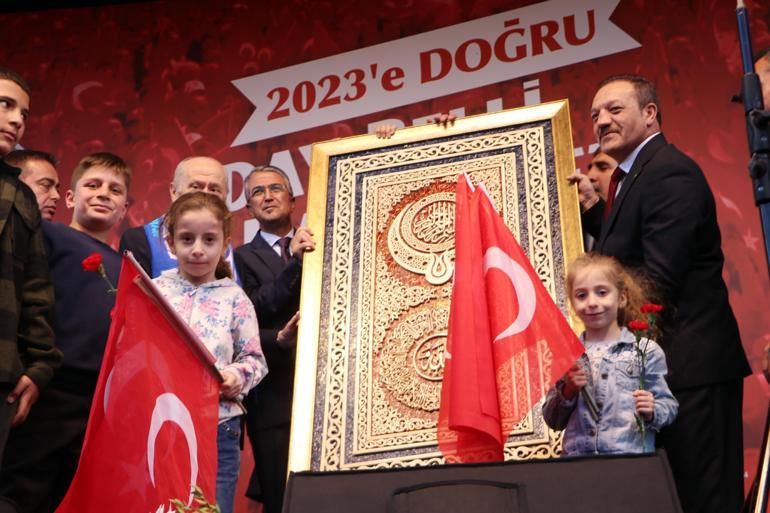 Bahçeli: Nükleer silah tehdidi endişeleri körüklemektedir, önümüzdeki yıllar kurşun gibi ağır olacaktır