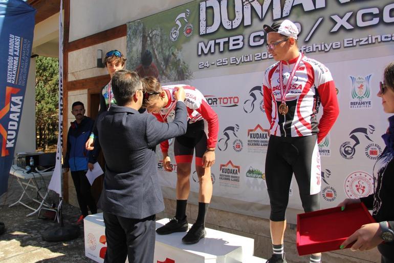 Dağ bisikleti sporcuları Dumanlı MTB Cup XCO’da mücadele etti