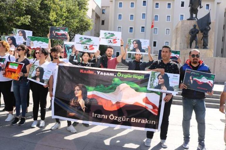 İranlı sığınmacılar Nevşehirde, ülkelerindeki olayları protesto etti