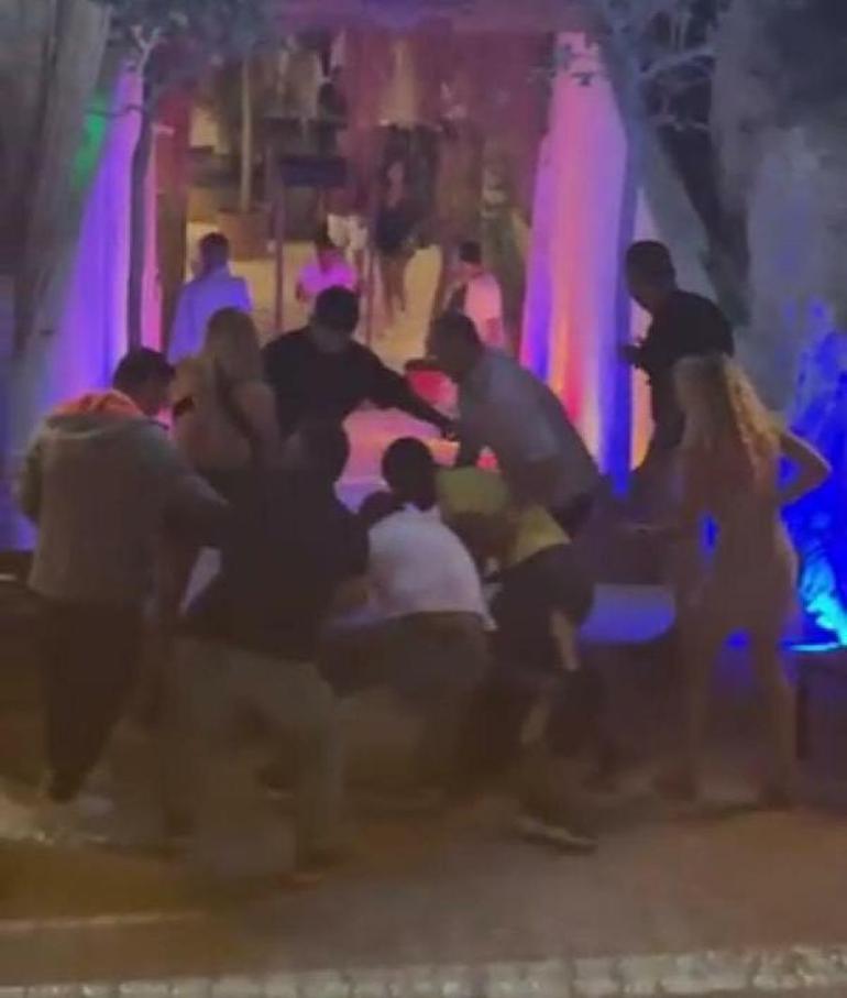 Darbedilen kadına yardım etmek isterken öldürülen Alpayın katil zanlılarına müebbet istemi