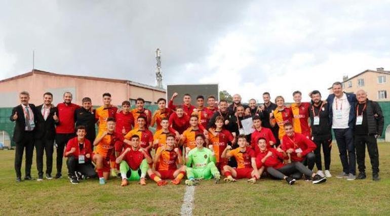 Galatasaray U19 takımı, UEFA Gençlik Liginde bir üst tura yükseldi