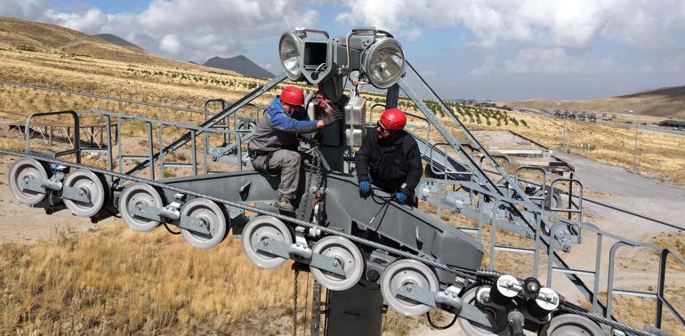 Erciyes, kış sezonuna hazırlanıyor