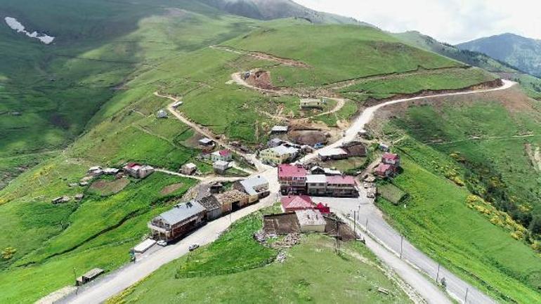 Bakan Karaismailoğlu: Zigana Tüneli gurur projeleri arasında yerini alacak