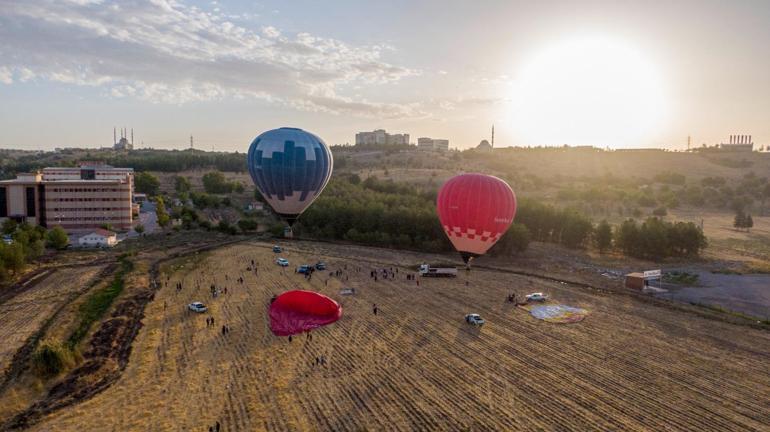 Diyarbakırda Sur Kültür Yolu Festivali, Kapadokyanın simgesi balonlarla başladı