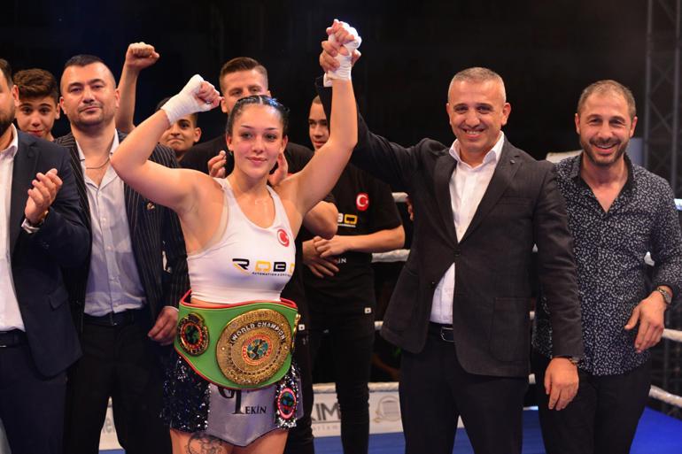 Boksörler Fatih Keleş ve Dilara Yücel, UBO Dünya şampiyonu oldu