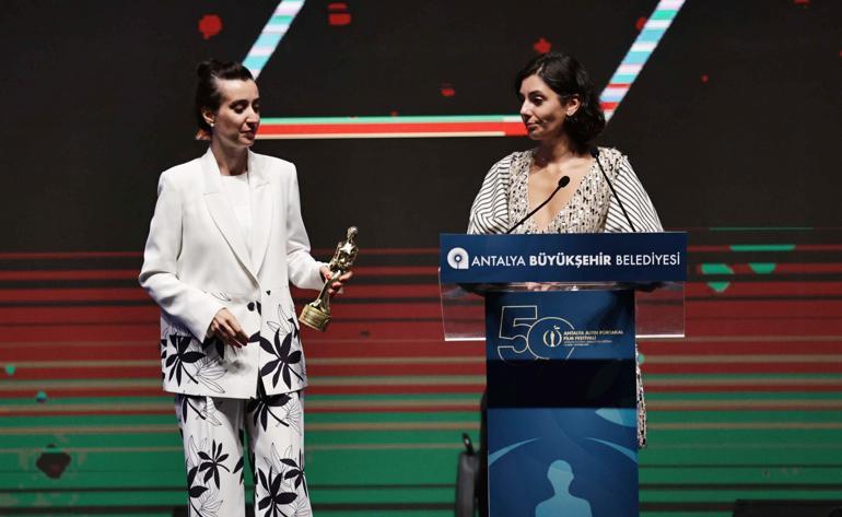 Altın Portakalda tek yarışan filme, En İyi İlk Film ödülü