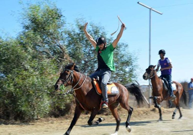 Rahvan At Yarışlarına turistlerden yoğun ilgi