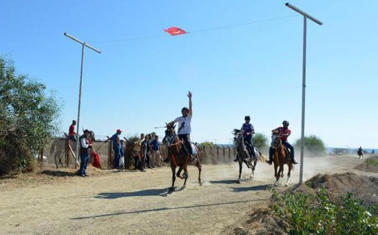 Rahvan At Yarışlarına turistlerden yoğun ilgi