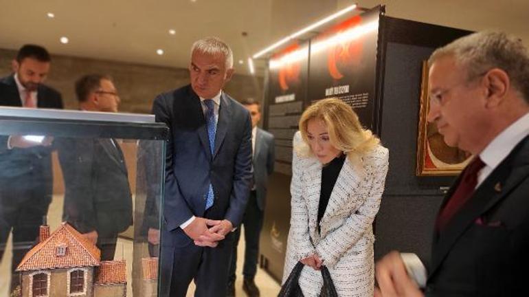 Kültür ve Turizm Bakanı Ersoy İstiklal Harbi Sergisi’nin açılışına katıldı