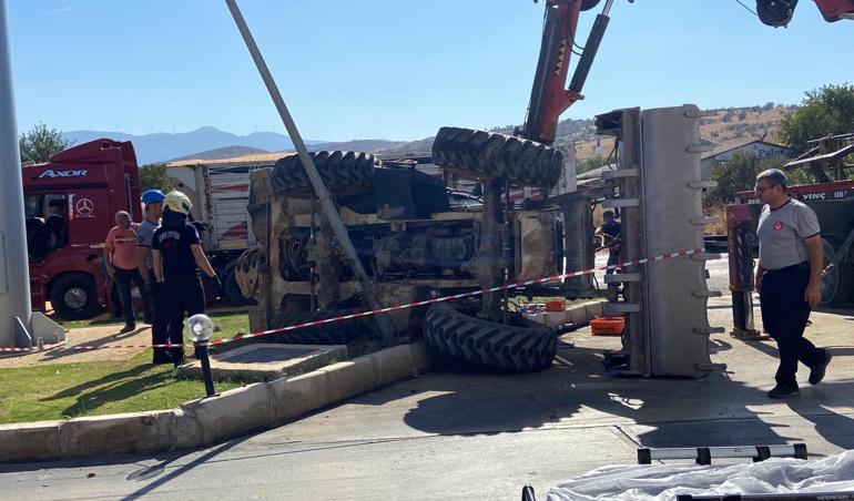 TIR ile çarpışan kepçenin operatörü öldü, kaza anı kamerada