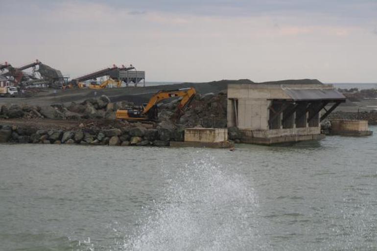 İyidere Lojistik Liman Projesinde deniz dolgusunun yüzde 30’u tamam