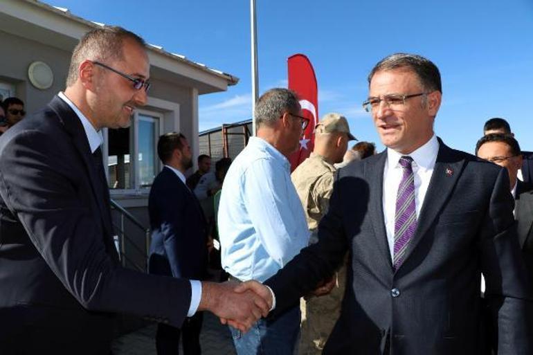 Güneş takip sistemli Van Arısu Güneş Enerji Santrali açıldı