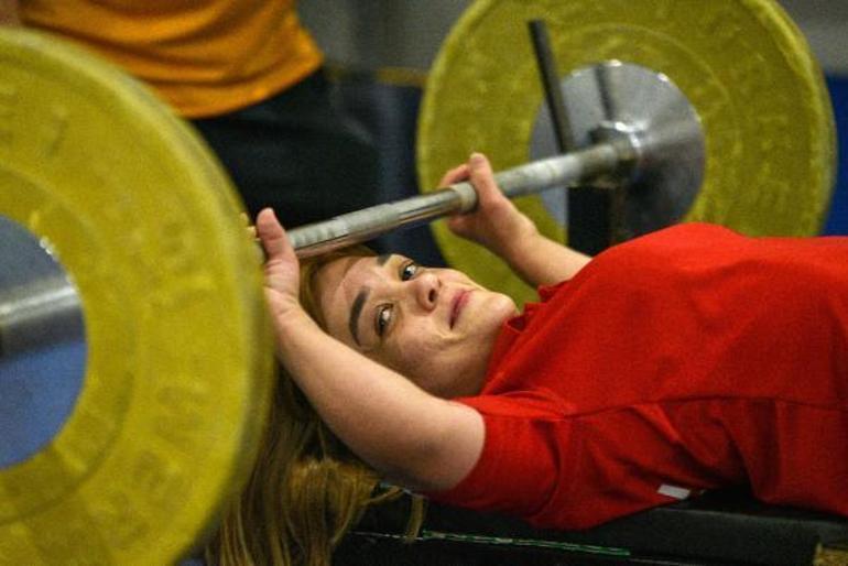 İş ararken şampiyon oldu