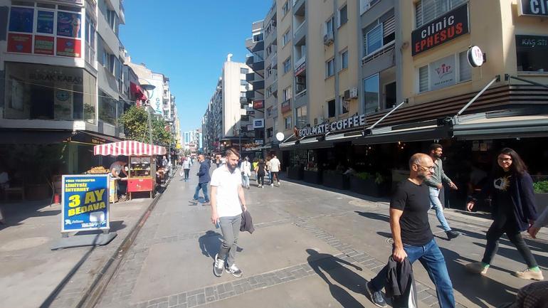 Kuşadası Körfezinde 2 dakika arayla 4.1 ve 4 büyüklüğünde 2 deprem